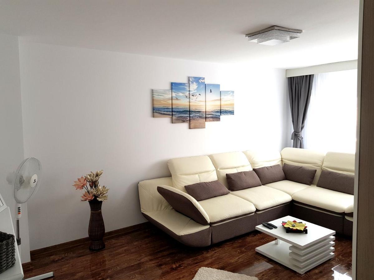 Seaside Home Apartment Мангалия Екстериор снимка
